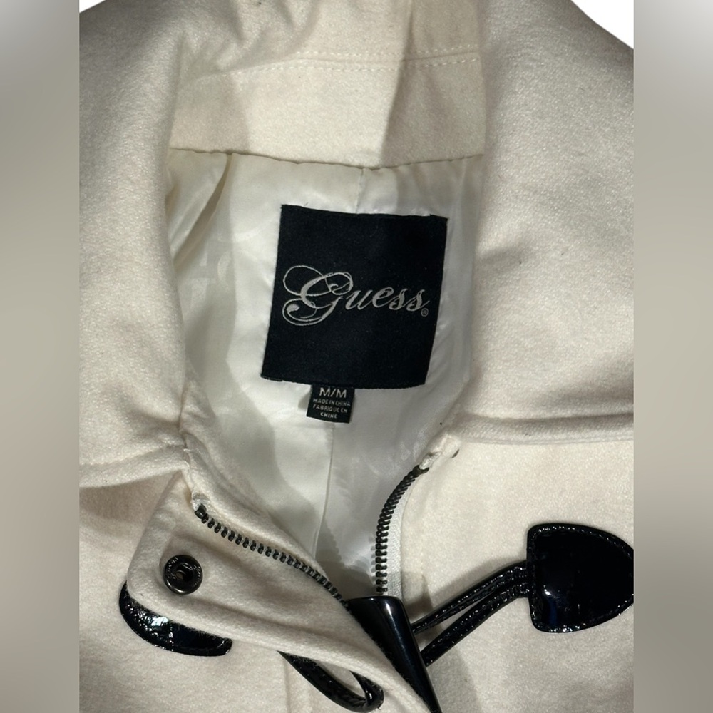 Guess Coat. Size Medium. - Picture 3 of 9